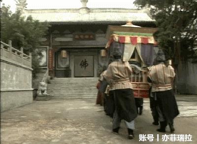 天龙八部黄日华版鸠摩智打高僧,天龙八部黄日华和鸠摩智对决