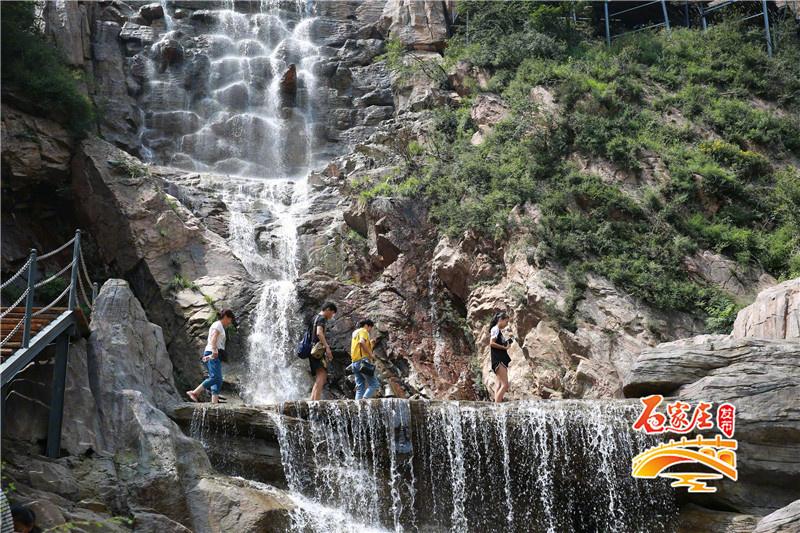 灵寿花溪谷到平山沕沕水多远,石家庄客运北站沕沕水旅游专线车