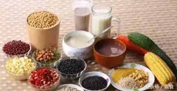 去秋燥润肺的百合汤水,百合润肺食谱大全