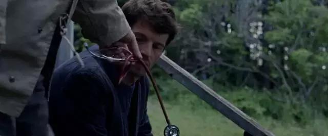 丧丧的却很治愈的片子,一部很丧的片子