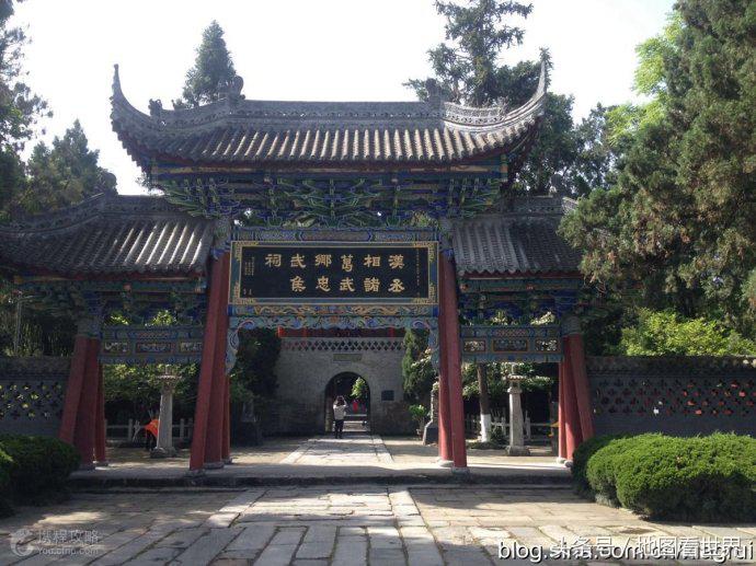 西成高铁沿线旅游,川西北高铁沿线旅游景点