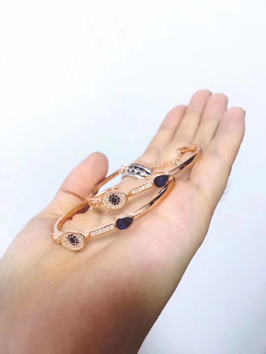 施华洛世奇swarovski恶魔之眼项链,swarovski施华洛世奇手镯