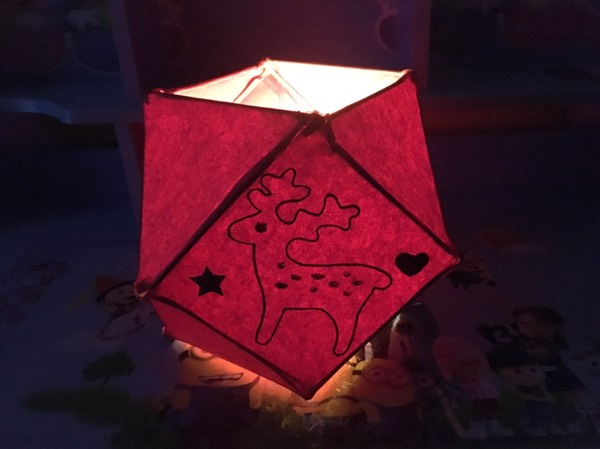 幼儿园第一个手工作品灯笼,幼儿园小朋友制作灯笼美篇