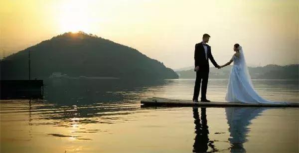 姚明火箭队球衣退役演讲,姚明球衣退役纪录片