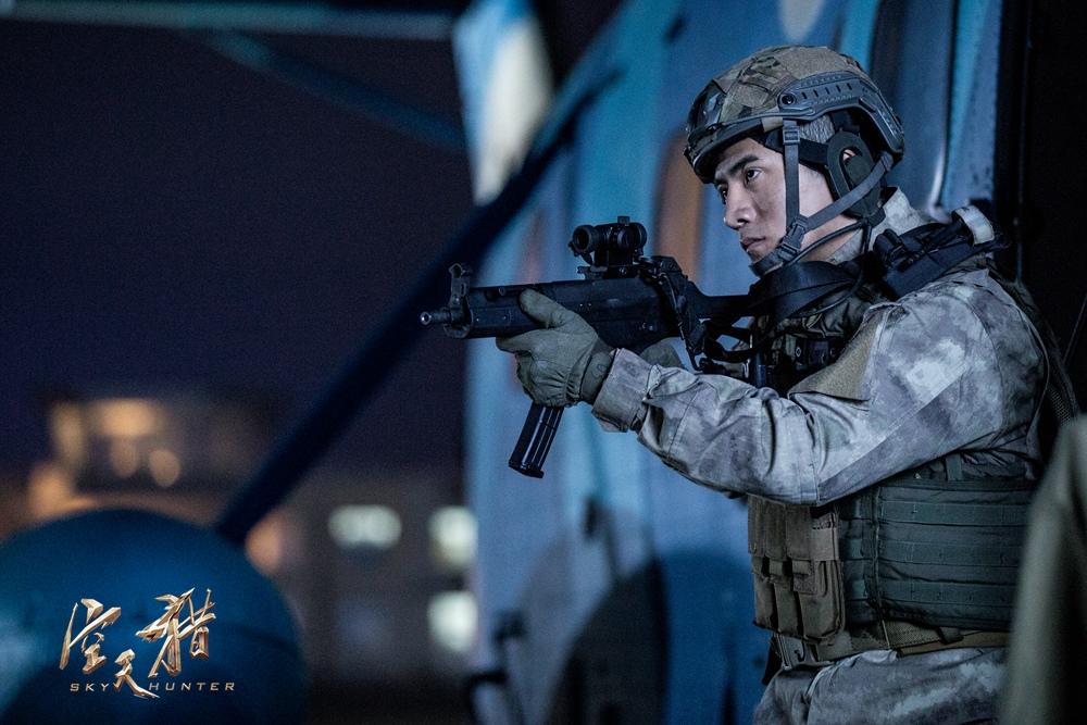 空天猎李晨挑战教官,空天猎李晨演的电影