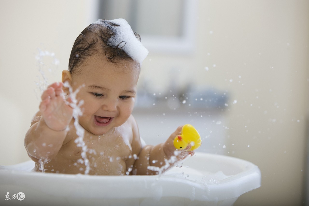 如何让宝宝远离烧烫伤,宝宝烫伤处理视频