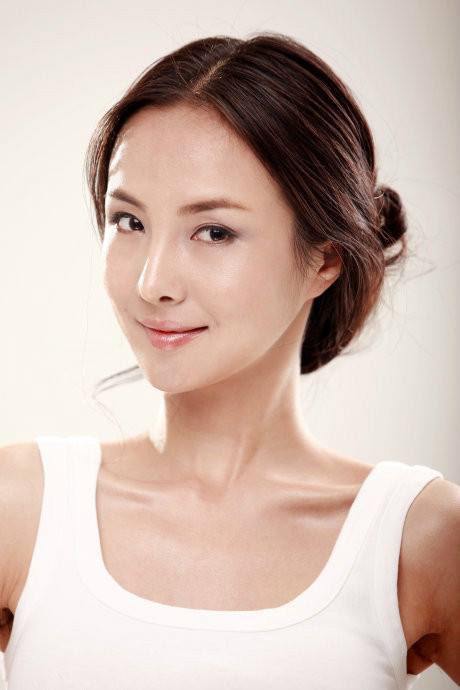 曾一夜爆红的干露露，被爆出做起了KTV公主还陪网友喝酒？