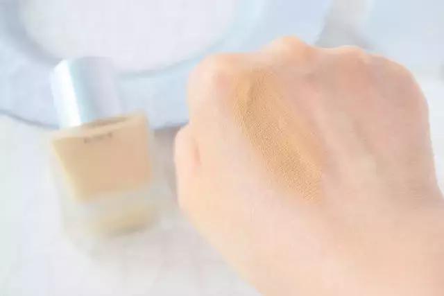 干皮底妆滋润霜推荐哪款,秋冬保湿干皮底妆推荐