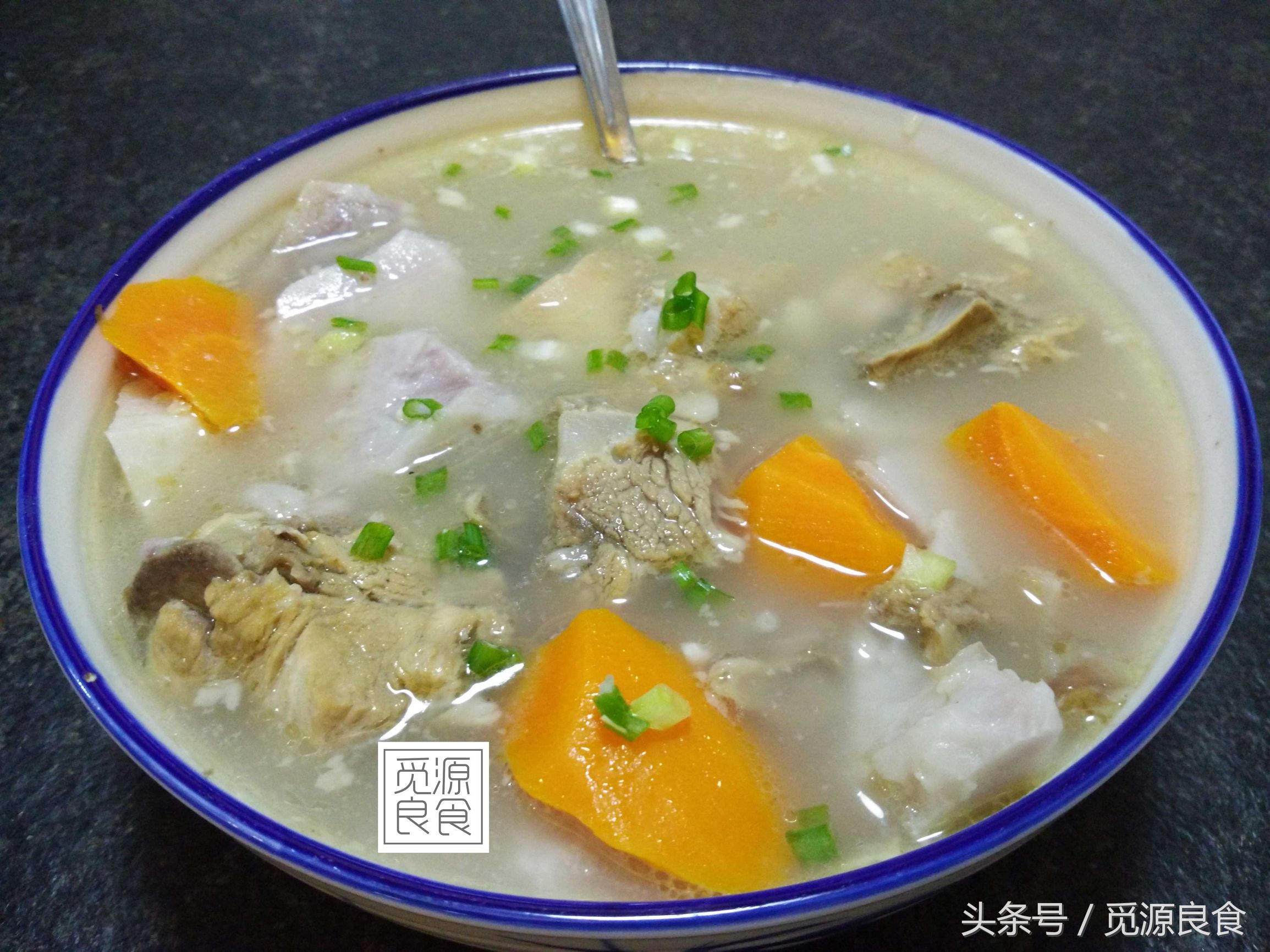 排骨莲藕汤怎么熬白又好喝,排骨汤没得排骨用什么替代