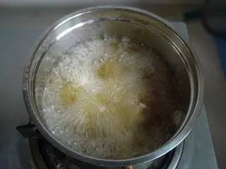 如何让菜品看起来油亮,教你1招口感脆嫩又入味