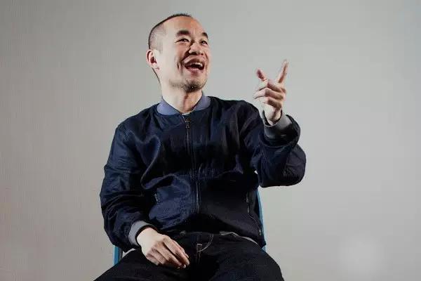 这个叫大哥的男人用17攻陷了*载下**榜，征服了国民老公