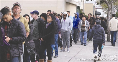 美国彩票头奖100多亿,美国彩票开出约77亿元大奖