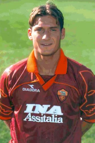 托蒂意甲传奇狼王,罗马狼王托蒂退役