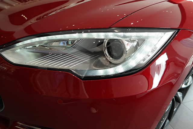 特斯拉modely自动驾驶试驾视频,试驾特斯拉models高性能版车重