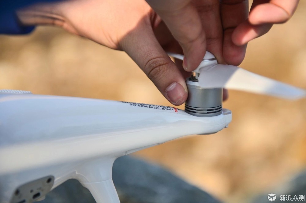 精灵phantom4prov2.0教学视频,精灵phantom4prov2.0缺点