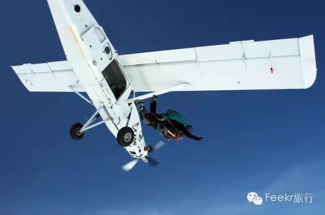 这个与马尔代夫隔海相望的火山岛国，免签人少，还可以玩遍海陆空