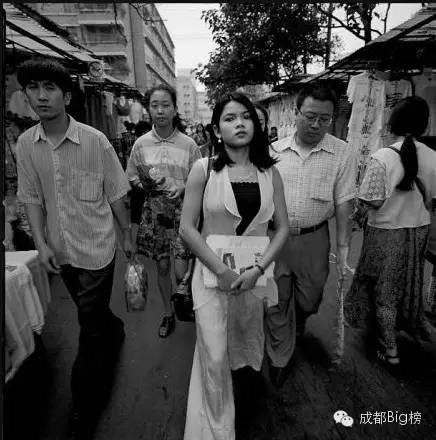 姑娘乖,带你去科甲巷,不乖,就带你去包家巷。