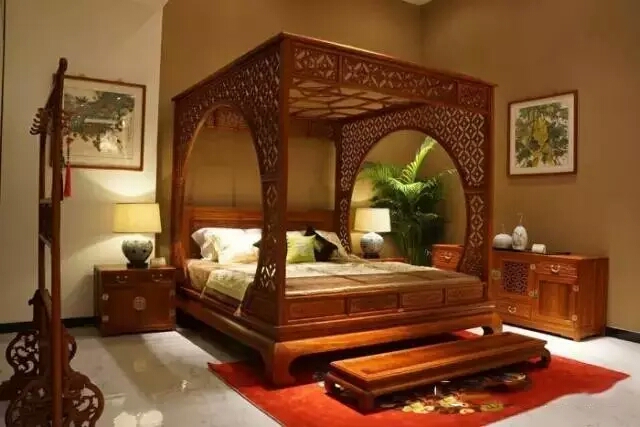 买红木家具怎么省钱,越想省钱的人越是冤枉钱花得多