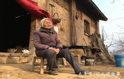 故事：逼迫继父离家出走，三年后，岂料他早已去世，还打了三年钱