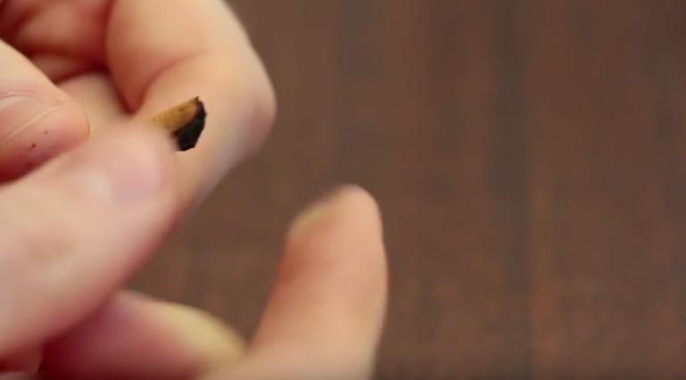 探索下如何破解酒吧常玩的5个把戏!我刚学会了用香烟切柠檬!