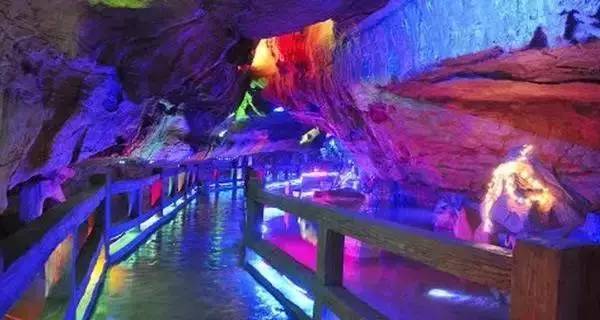 五彩的溶洞,沂水天然地下溶洞画廊