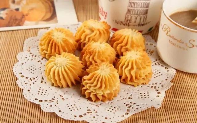 贵阳美食地图及路线,贵阳喷水池地铁站美食街