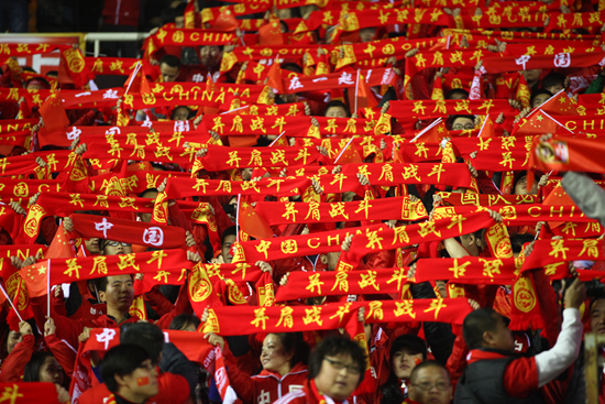 陕西球迷大纛旗,陕西球迷助威河南