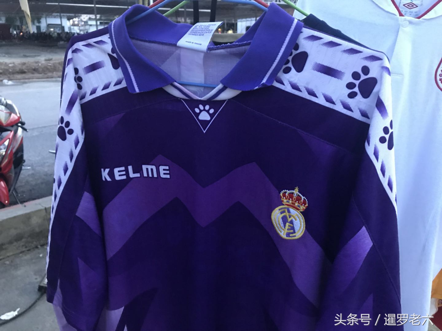 卡尔美皇马队服,泰国街头偶遇京牌