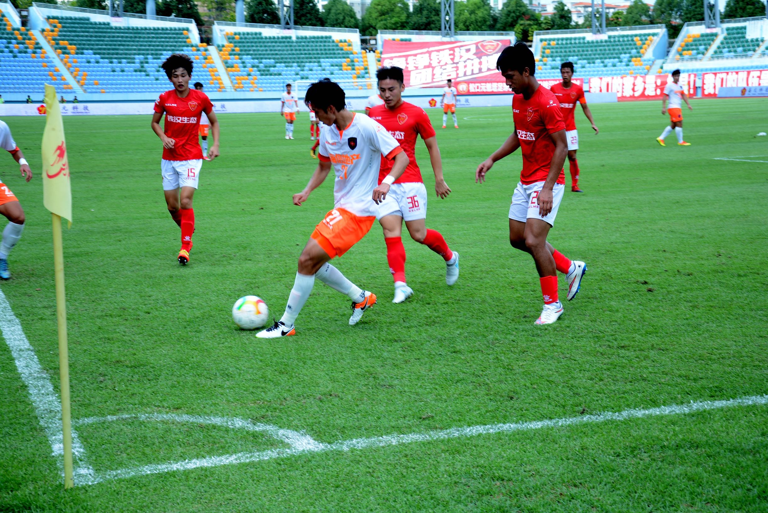 联赛战报|超长补时+后卫染红中能遭绝杀憾负梅县队