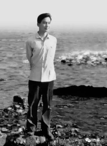 *家宝温**新书细节:反复读《呐喊》,进京做官根本没想到