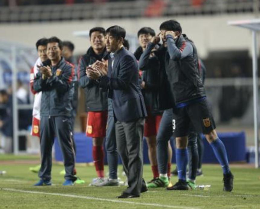 高洪波下课中国足球命运何去何从,高洪波临危受命是哪一年