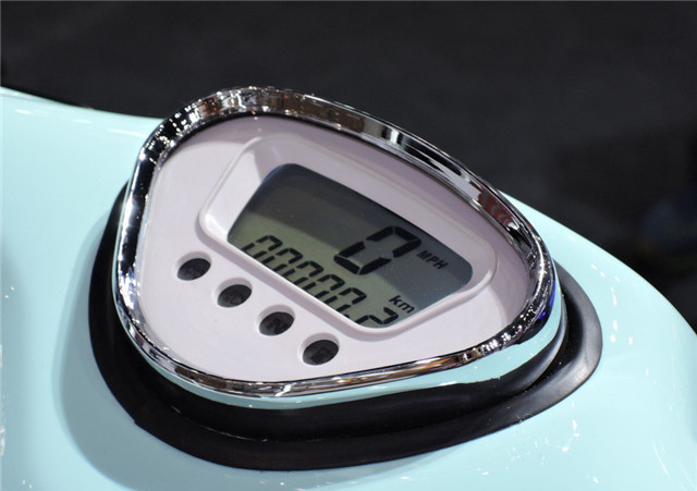 本田supercub125超级幼兽智能版,本田幼兽crosscub白色上市时间