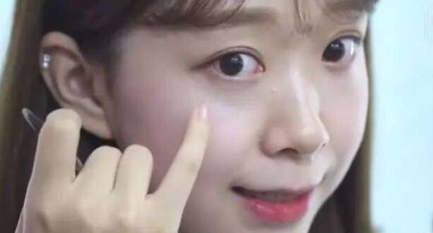 抓住春天的尾巴，画个闪闪惹人爱的卧蚕招挑花