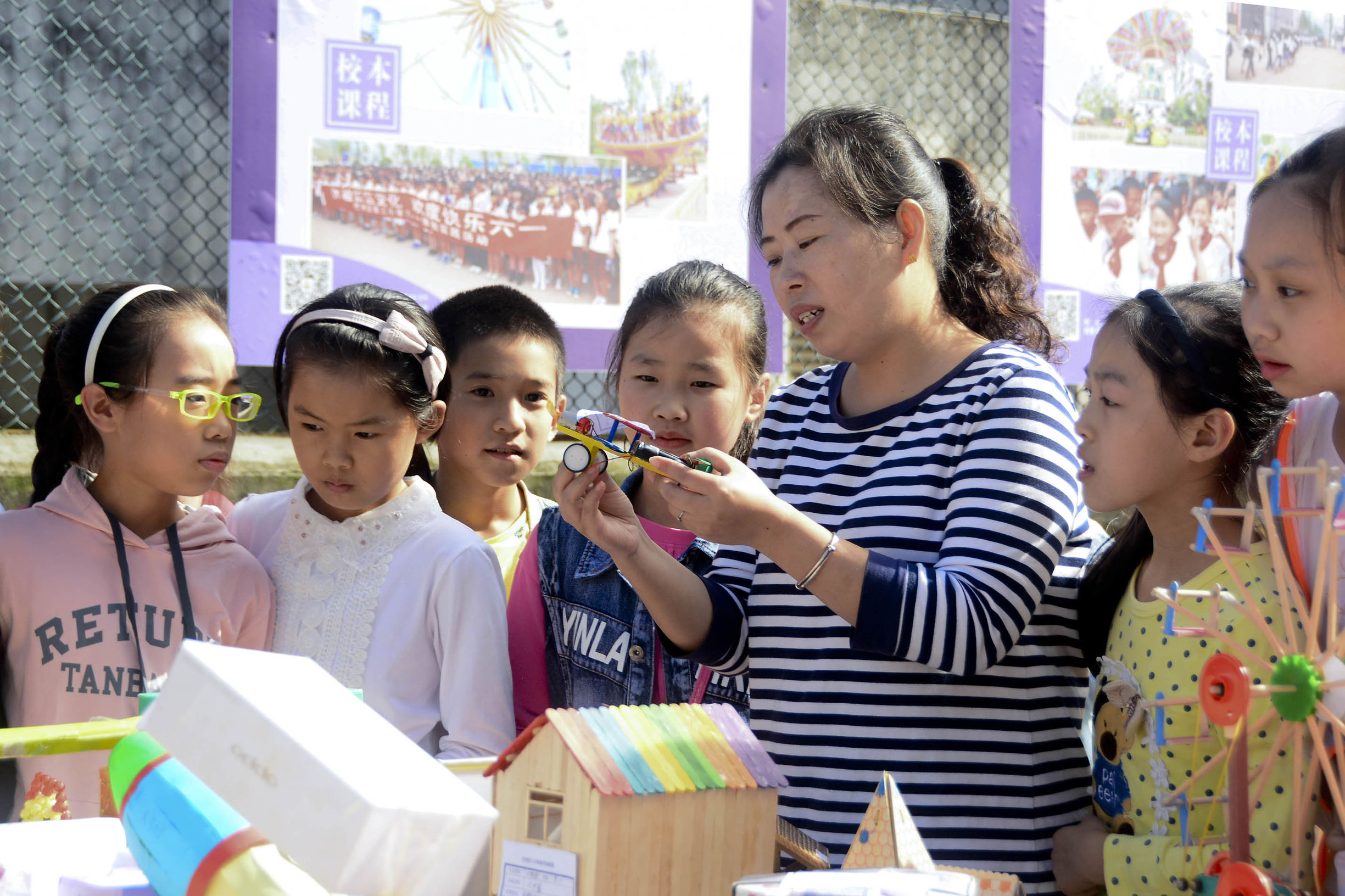 三年级小学生科技创新,巴州区三小创新教学管理