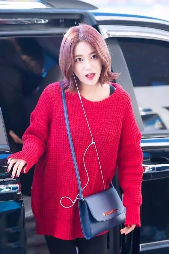 发色2022年女,适合淡颜的韩系发色