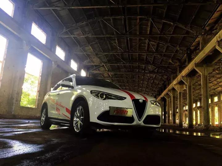 阿尔法罗密欧stelvioti和veloce区别,试驾阿尔法罗密欧stelvio
