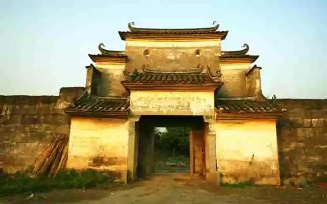 不用远赴四川，这个岭南小九寨也很美！