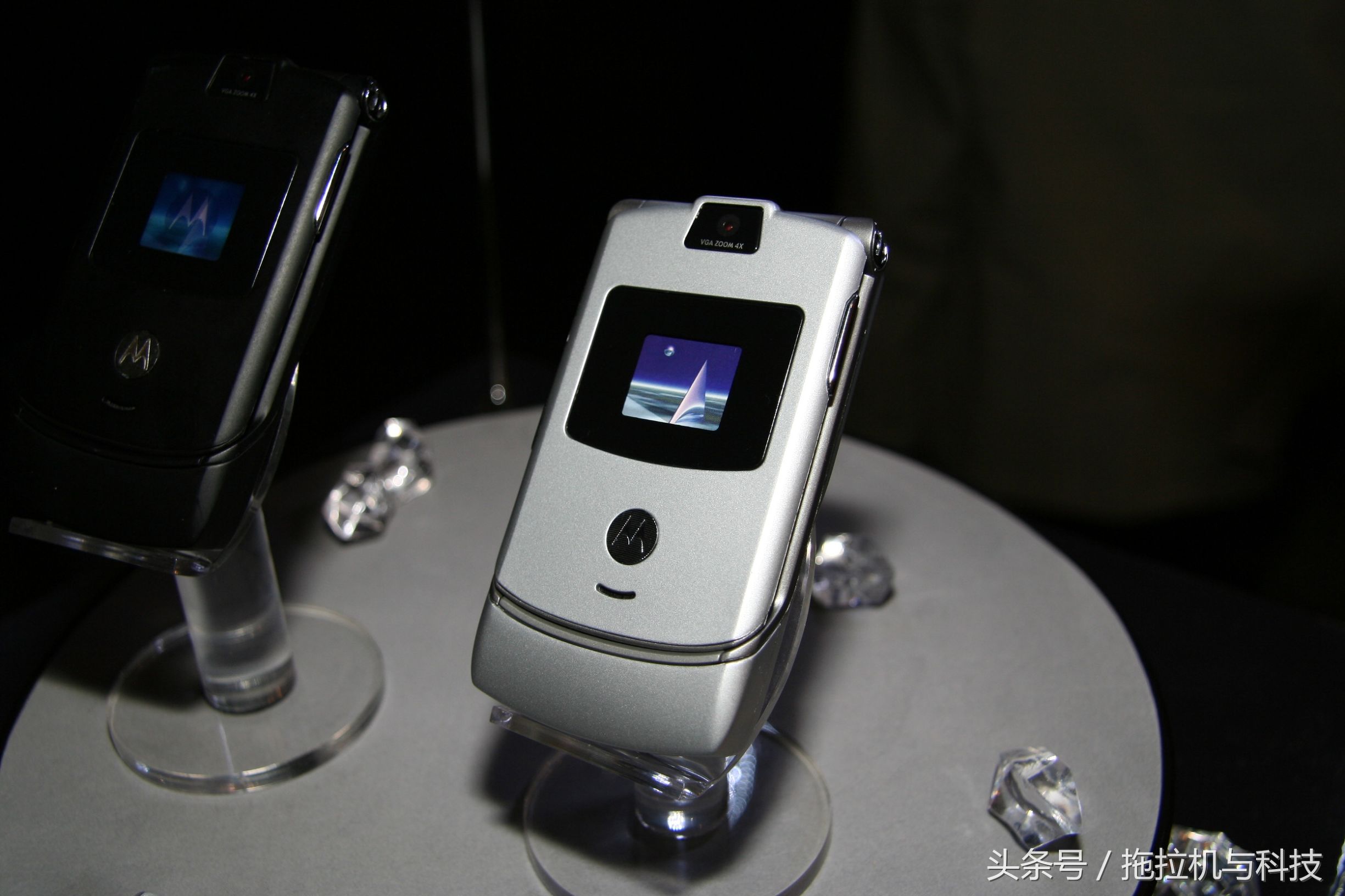 那是青春！我还记得你摩托罗拉V8