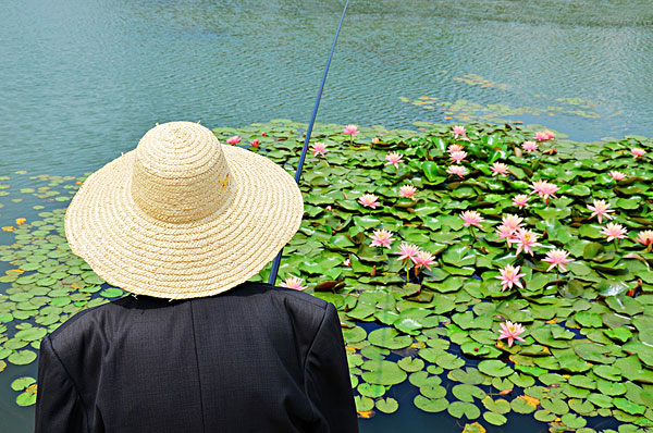 普通人怎么卖渔具,普通人买鱼竿选哪个品牌