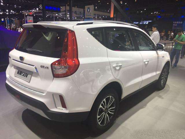 2020款远景x6尊贵版有全景天窗吗,18款远景x6全景天窗中国红