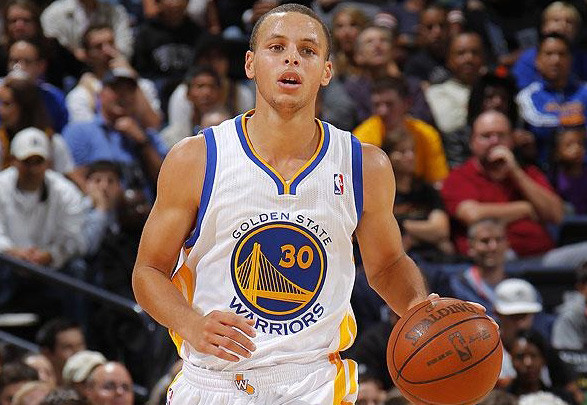 斯蒂芬库里篮球教学,斯蒂芬库里底角投篮自信回头