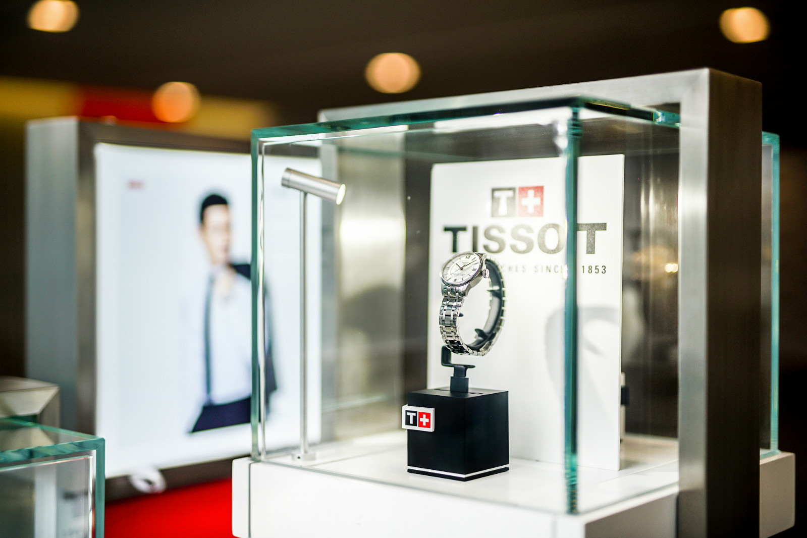 真力时和萧邦哪个档次高,真力时天玑和萧邦