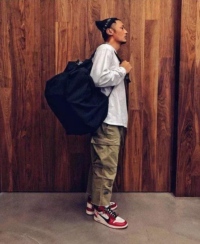 陈冠希穿老詹球衣开演唱会,陈冠希穿詹姆斯球衣演唱会