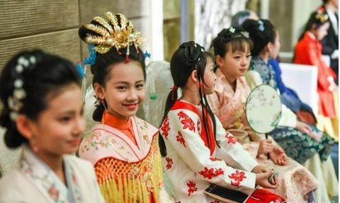 儿童版红楼梦小戏骨长大,小戏骨红楼梦如今怎么样