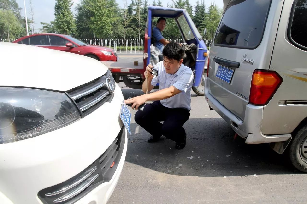 保险4s店定损修车潜规则,出了事故去哪定损