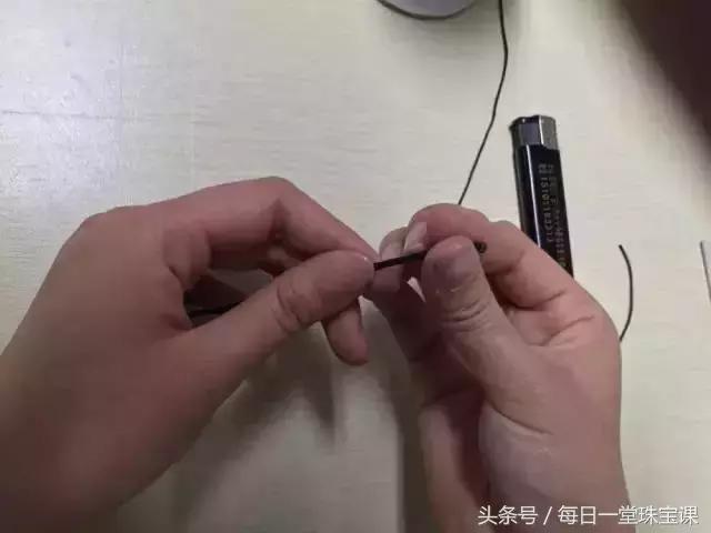 手串突然断掉是什么征兆,手串链子断了怎么换新的