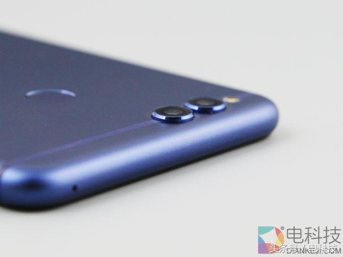 荣耀畅玩7x详细参数,大屏更好用荣耀畅玩7x售价1499元