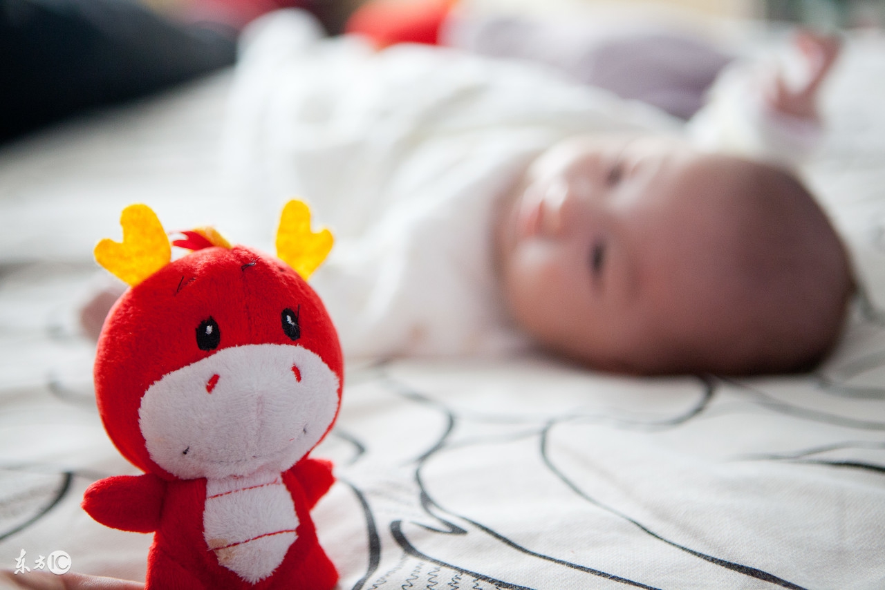 9个月宝宝怎么知道缺不缺钙,9个月宝宝坐不稳是缺钙吗