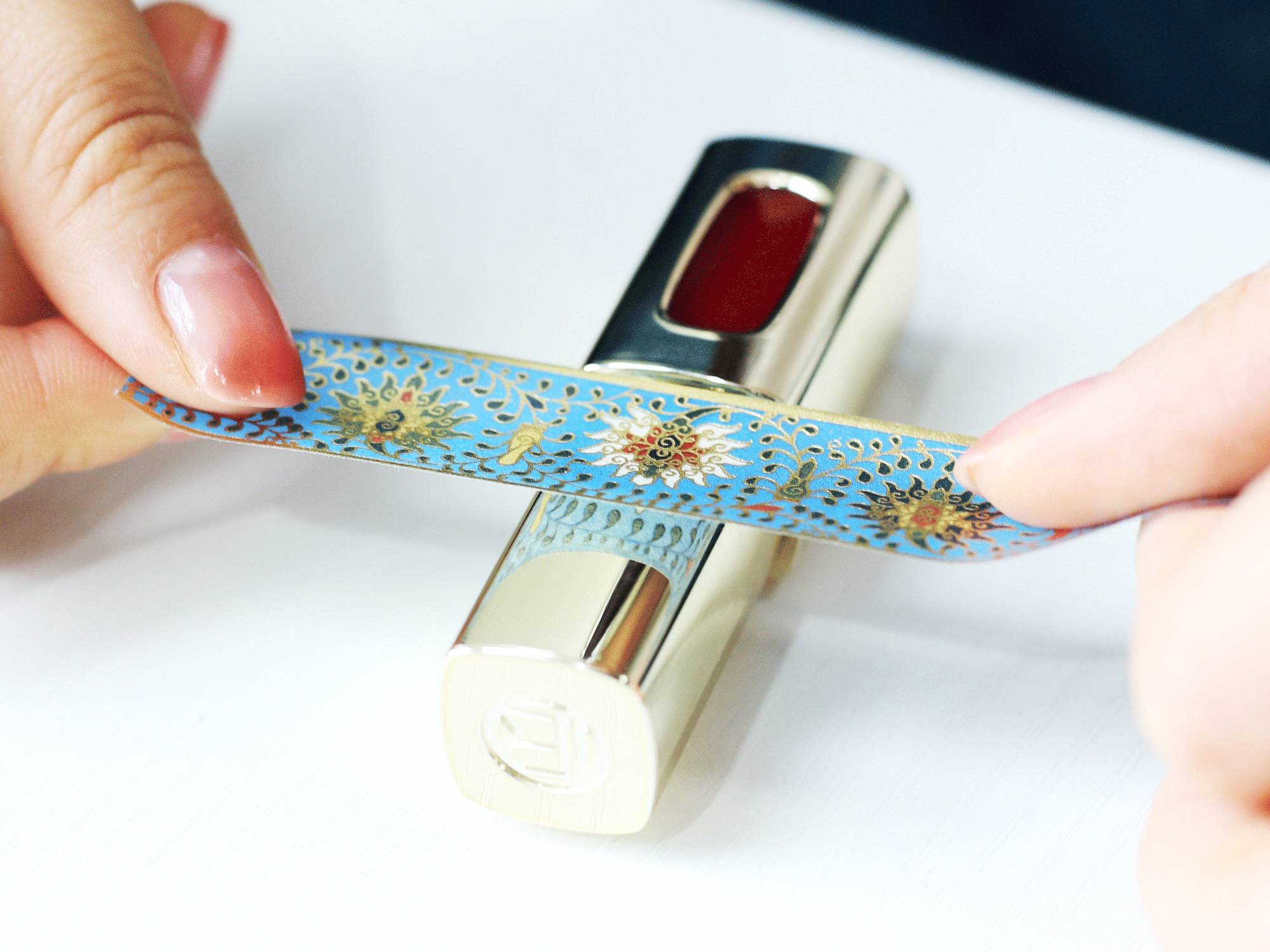 我在故宫修文物的主题海报的寓意,我在故宫修文物海报用的什么字体