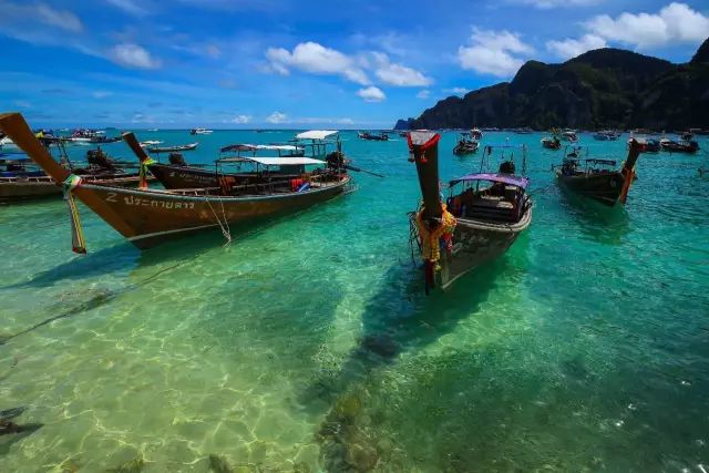 云南坐高铁去泰国旅游,坐高铁去中山一日游